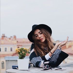 Meet your Posher, Liliana